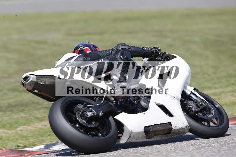 /44 09.08.2025 Plüss Moto Sport ADR/Freies Fahren/backside